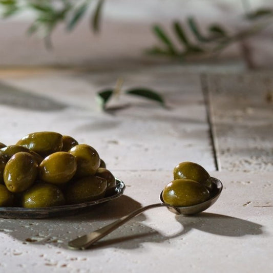 Premium Palestinian Olives Without Salt Dipped In Olive Oil