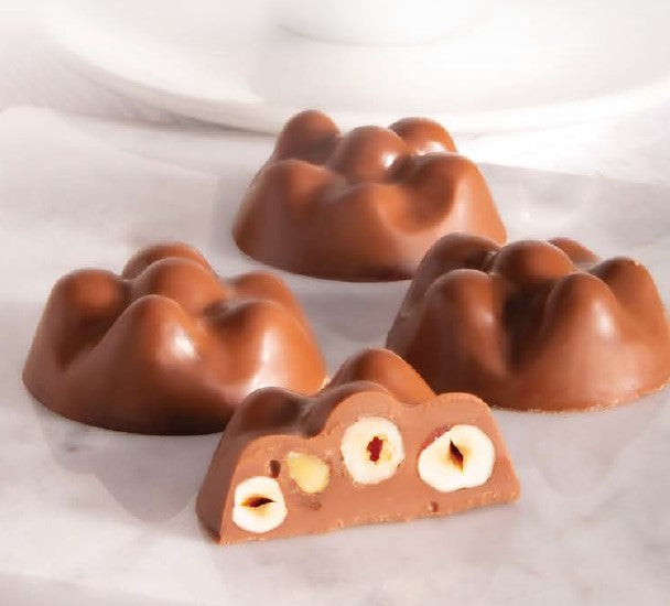 Hazelnut Roche Luxury Chocolate Roche Hazelnut - H0024 – HAB AL RUMAN FOODSTUFF TR LLC